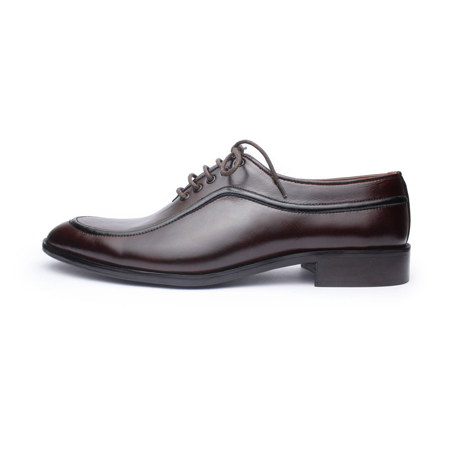 Pipping Wholecut Brown - Premium Shoes from royalstepshops - Just Rs.9000! Shop now at ROYAL STEP