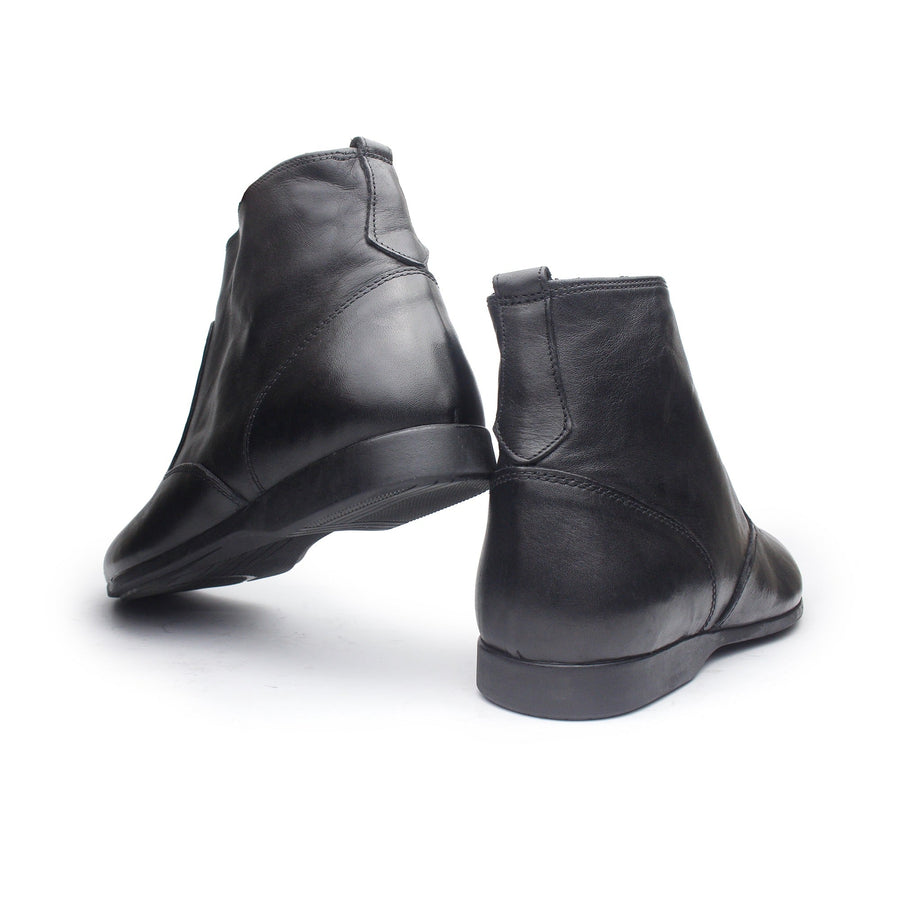 Ziper Long Shoes - Premium shoes from royalstepshops - Just Rs.10500! Shop now at ROYAL STEP